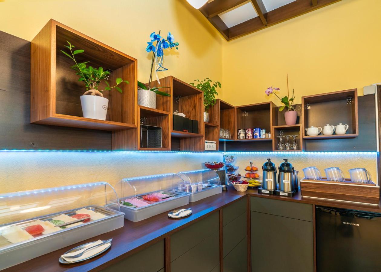 Hotel Restaurant Schwert Kehl Exteriör bild